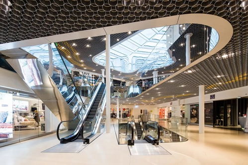 融合美學與功能的小型商業綜合體——箱包銷售空間設計的創新探索